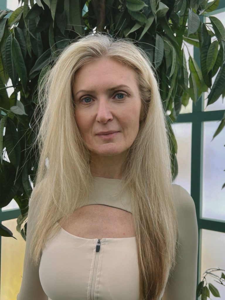 Анна Абрадова